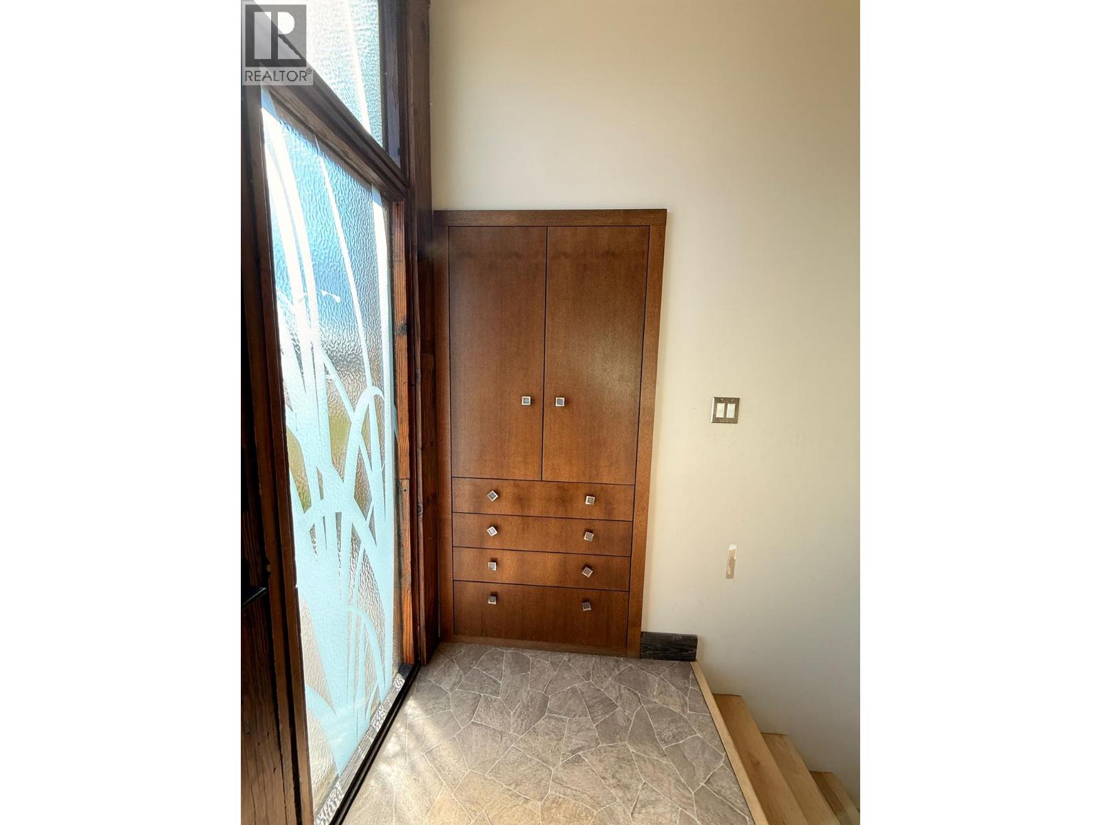 460 Mugford Road, Kelowna, British Columbia  V1X 2E7 - Photo 4 - 10391489