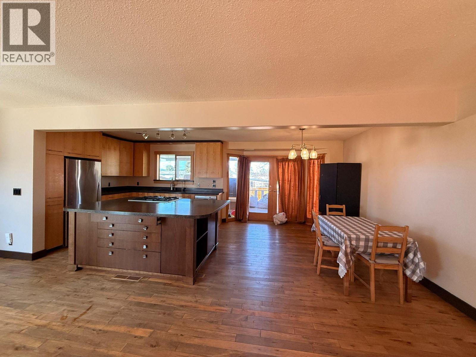460 Mugford Road, Kelowna, British Columbia  V1X 2E7 - Photo 5 - 10391489