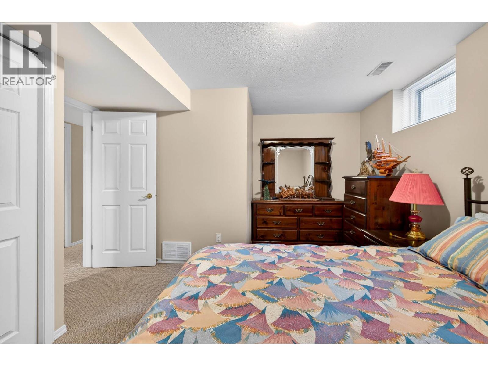 900 Windbreak Street, Kamloops, British Columbia  V2B 5P1 - Photo 37 - 10391355