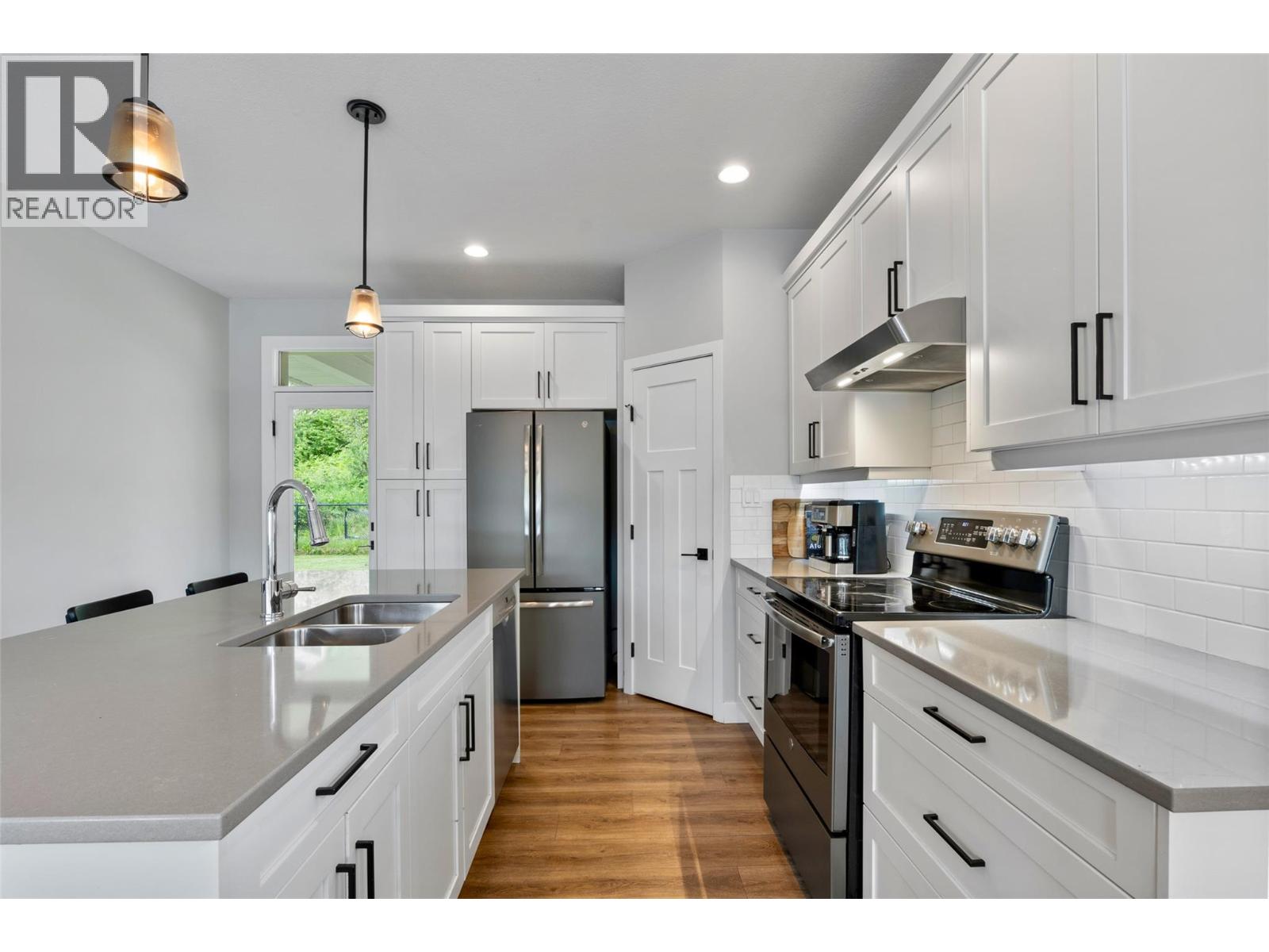2533 Valley Place, Blind Bay, British Columbia  V0E 1H2 - Photo 12 - 10390203