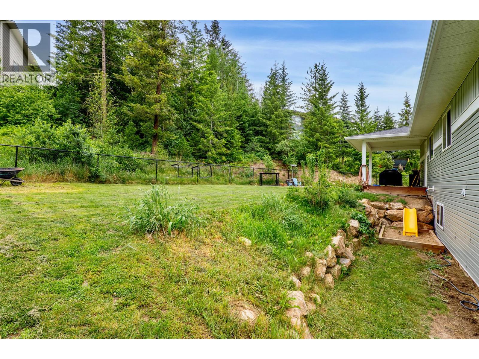 2533 Valley Place, Blind Bay, British Columbia  V0E 1H2 - Photo 34 - 10390203