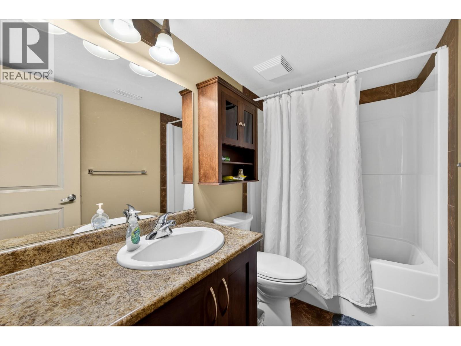 2046 Robson Place Unit# 4, Kamloops, British Columbia  V2E 0A5 - Photo 23 - 10391478