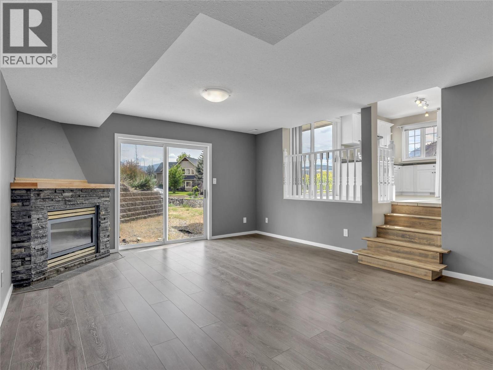 1357 Peachcliff Place, Okanagan Falls, British Columbia  V0H 1R1 - Photo 3 - 10390742