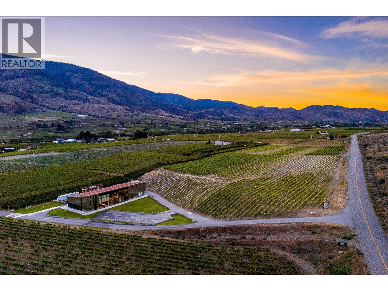 4576 Black Sage Road, Oliver, British Columbia  V0H 1T1 - Photo 11 - 10390109
