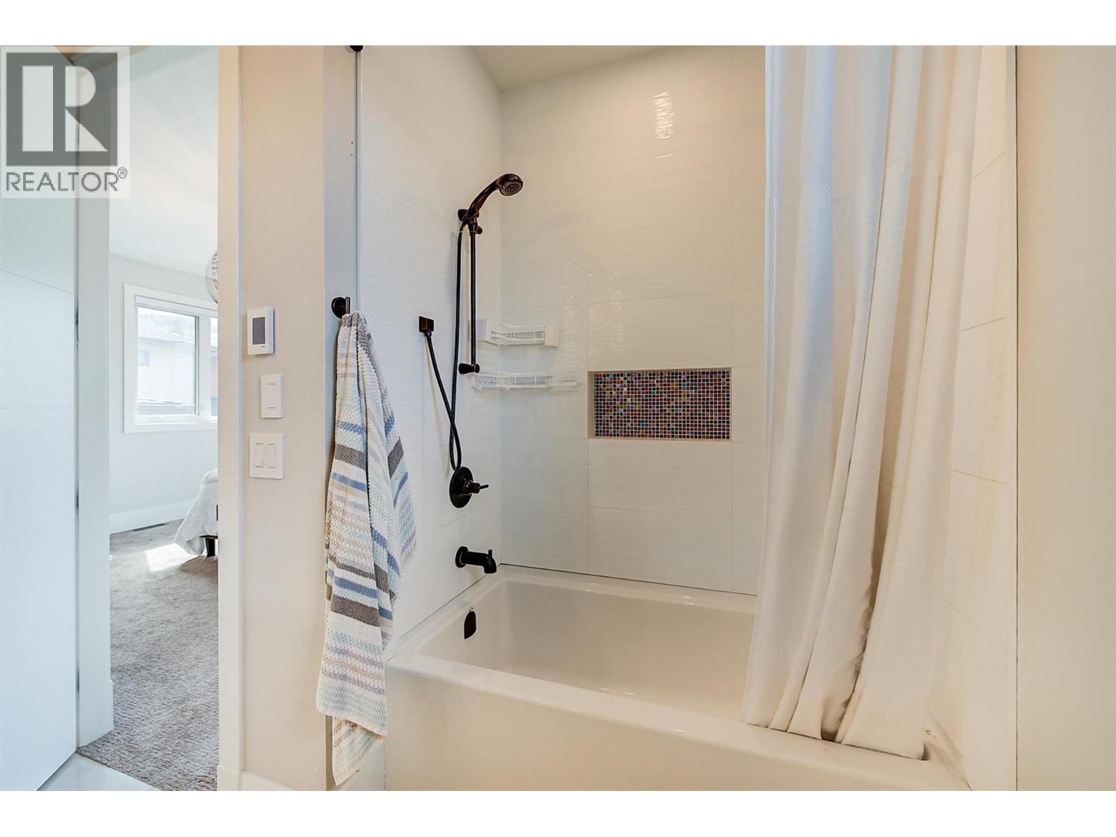 1612 Vincent Place, Kelowna, British Columbia  V1W 5N9 - Photo 64 - 10391491