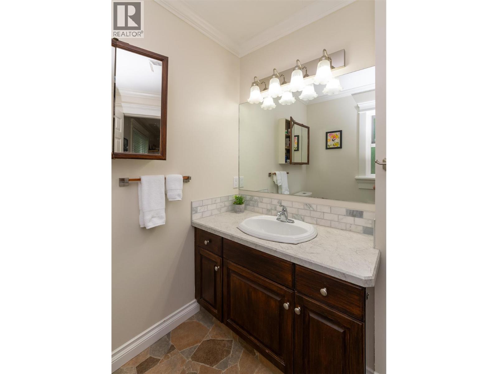470 23 Street Ne, Salmon Arm, British Columbia  V1E 1Y7 - Photo 42 - 10391409