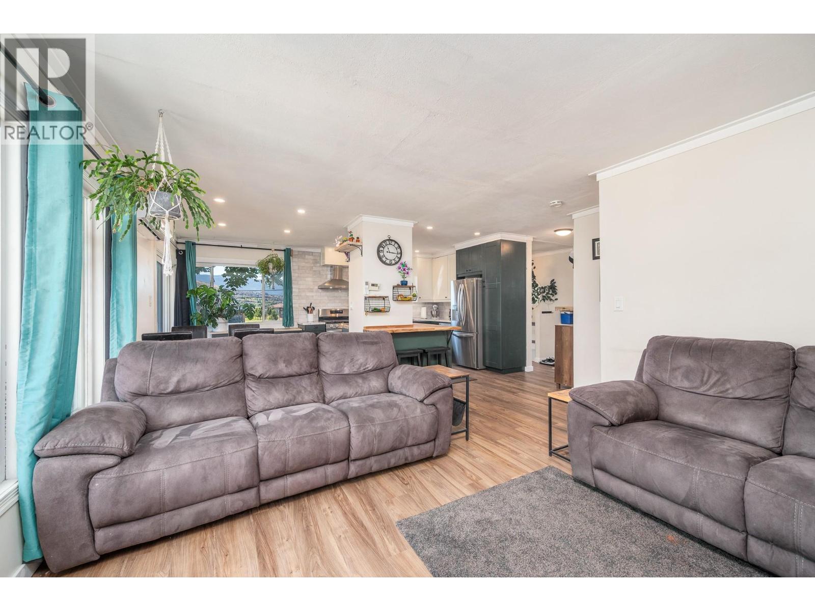 2501 17 Street, Vernon, British Columbia  V1T 3Y5 - Photo 14 - 10391470