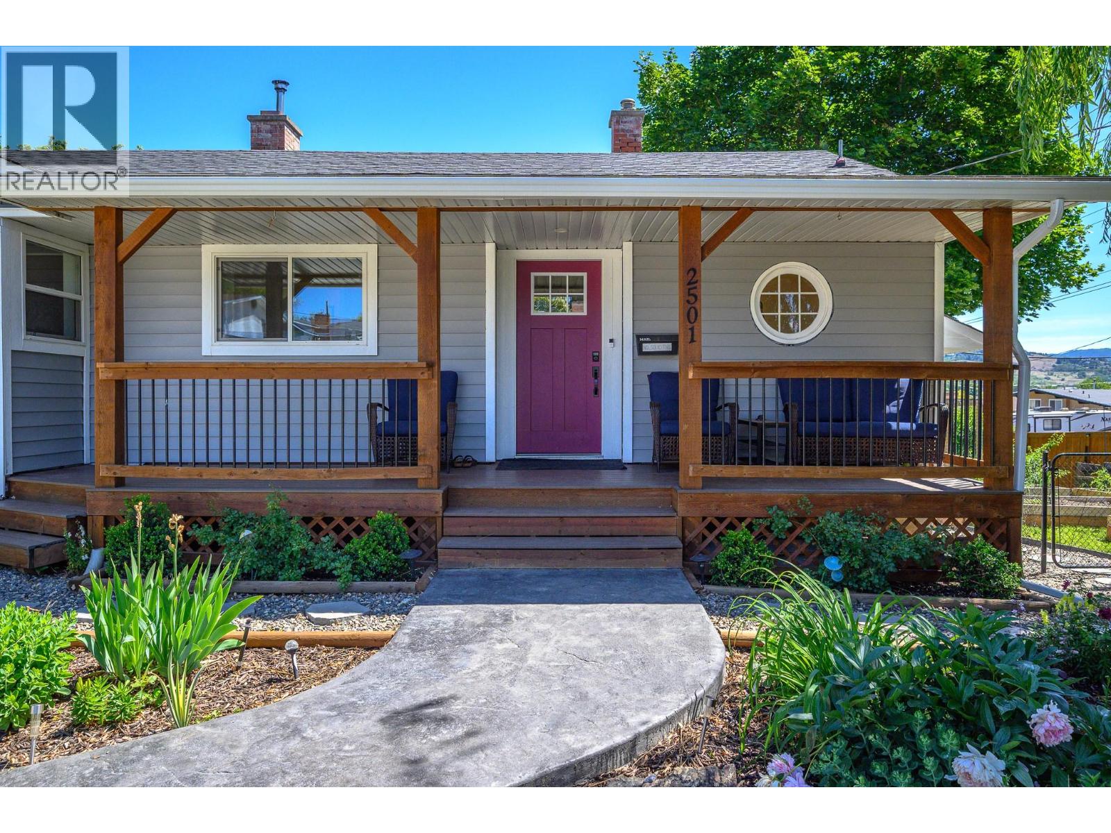 2501 17 Street, Vernon, British Columbia  V1T 3Y5 - Photo 2 - 10391470