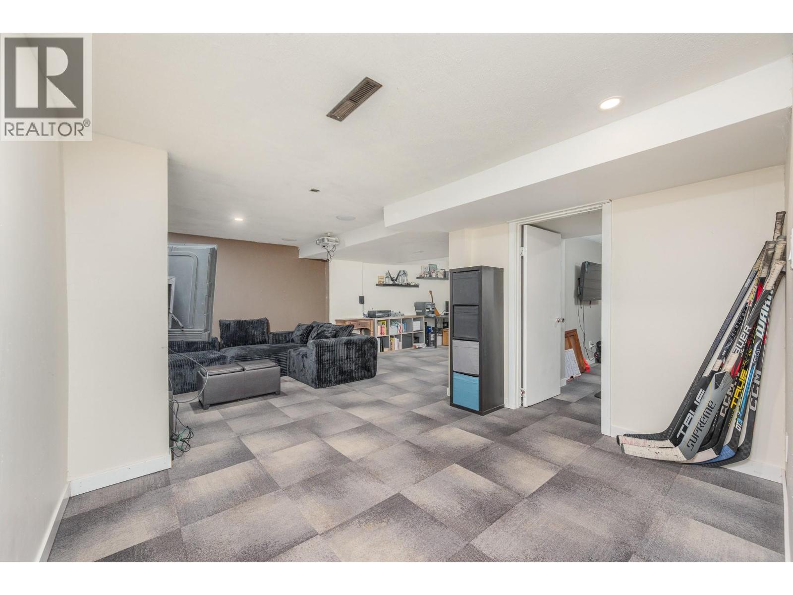 2501 17 Street, Vernon, British Columbia  V1T 3Y5 - Photo 21 - 10391470