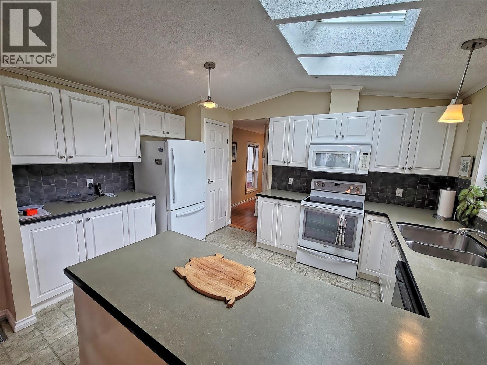 651 Rosedale Road Unit# 9, Castlegar, British Columbia  V1N 4L2 - Photo 23 - 10391359