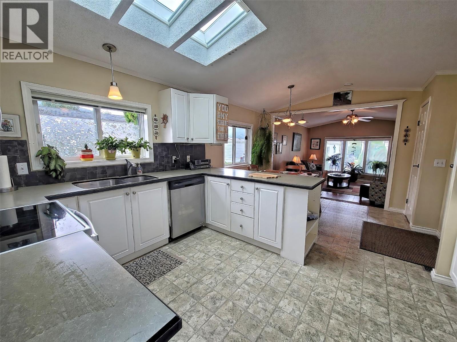 651 Rosedale Road Unit# 9, Castlegar, British Columbia  V1N 4L2 - Photo 28 - 10391359