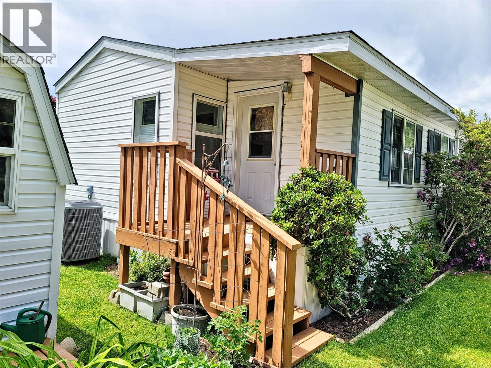 651 Rosedale Road Unit# 9, Castlegar, British Columbia  V1N 4L2 - Photo 3 - 10391359