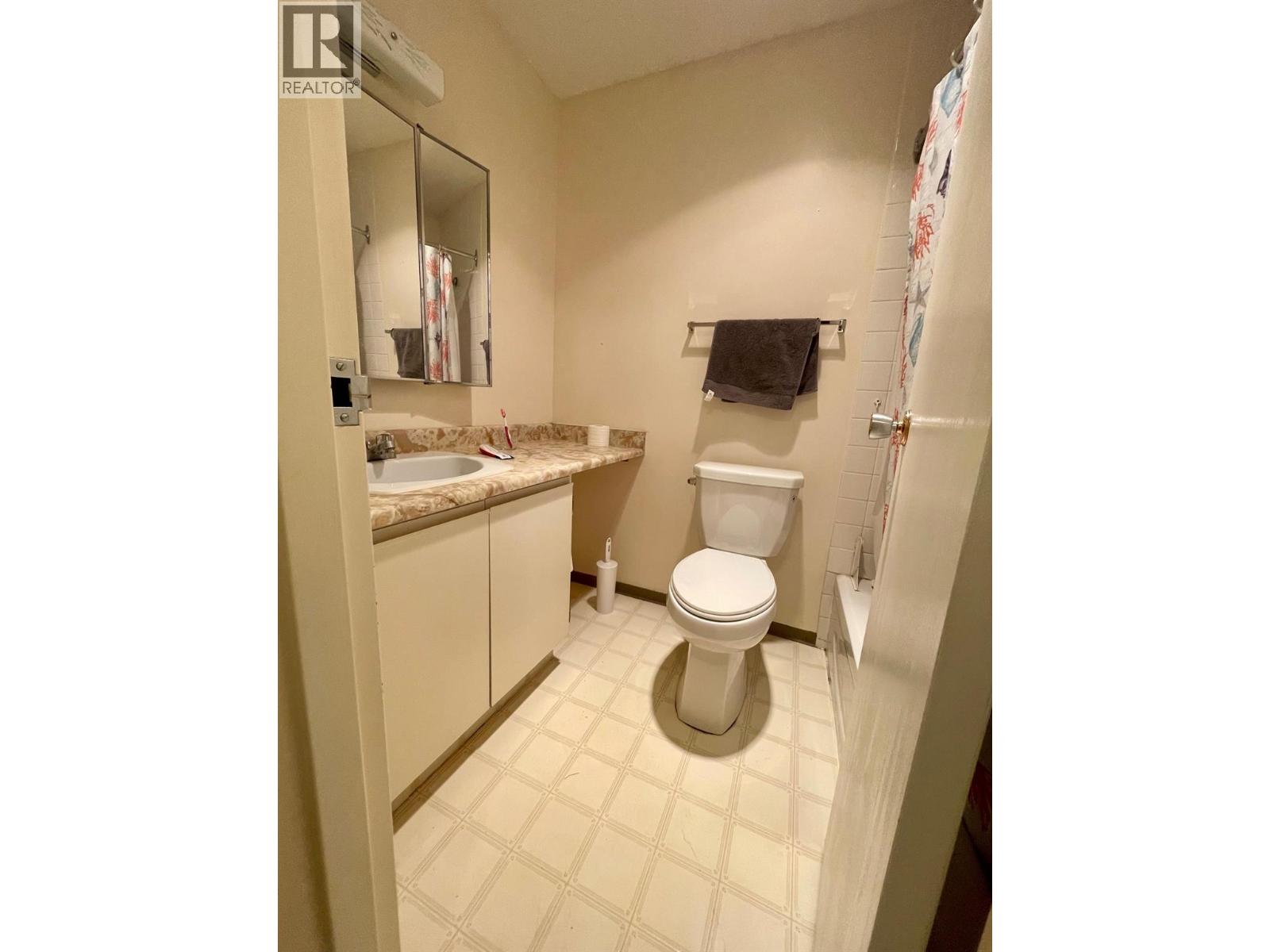 1335 Alpine Drive Unit# 308b, Elkford, British Columbia  V0B 1H0 - Photo 8 - 10391466