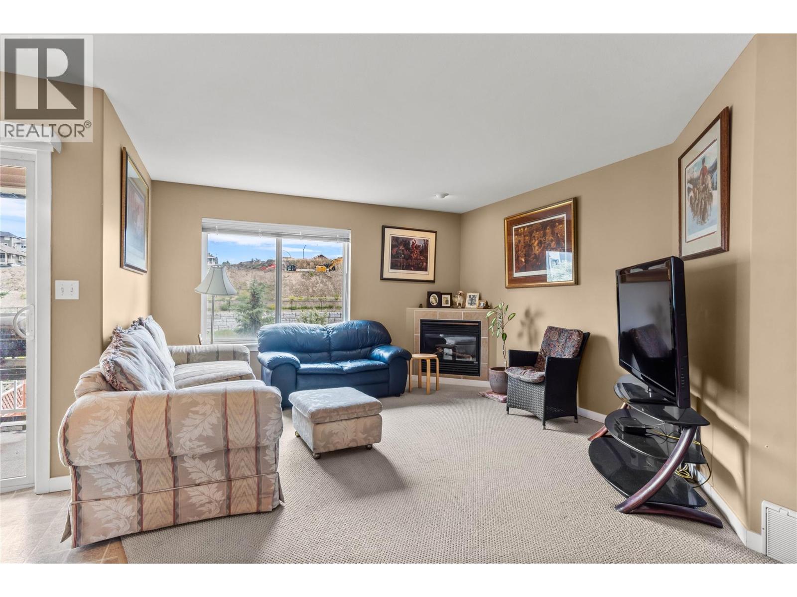 1914 Snowberry Crescent, Kamloops, British Columbia  V1S 1Z8 - Photo 5 - 10390602