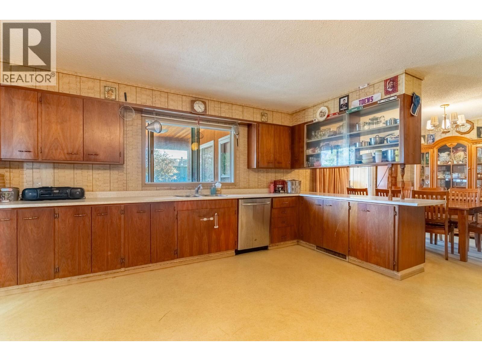535 Arbutus Street, Chase, British Columbia  V0E 1M0 - Photo 4 - 10387163
