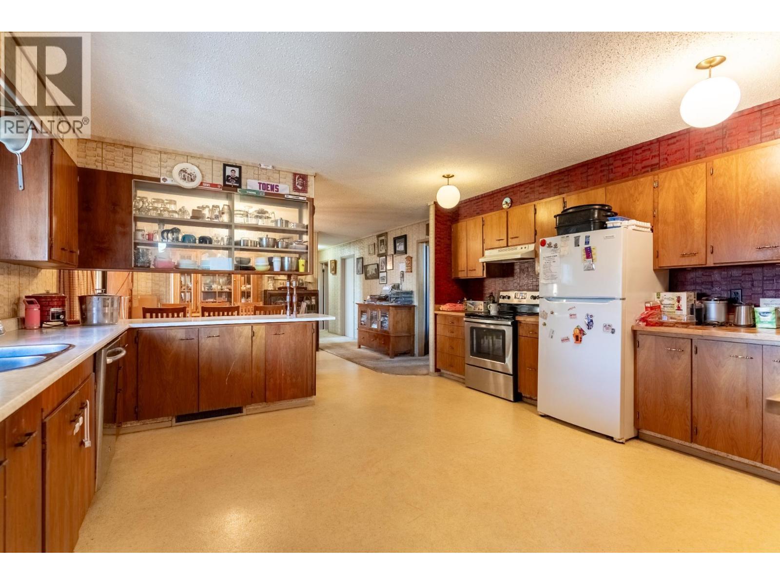 535 Arbutus Street, Chase, British Columbia  V0E 1M0 - Photo 7 - 10387163
