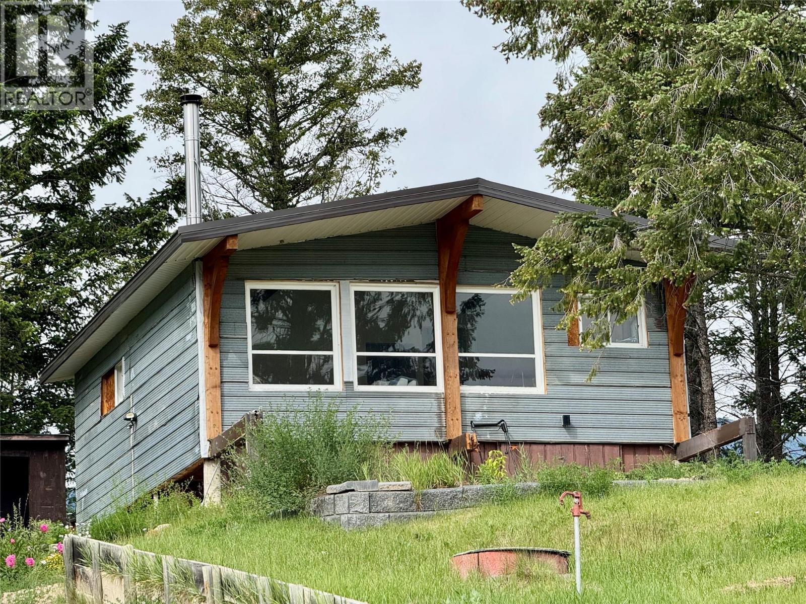 4549 Rushmere Road, Windermere, British Columbia  V0A 1K4 - Photo 1 - 10391488