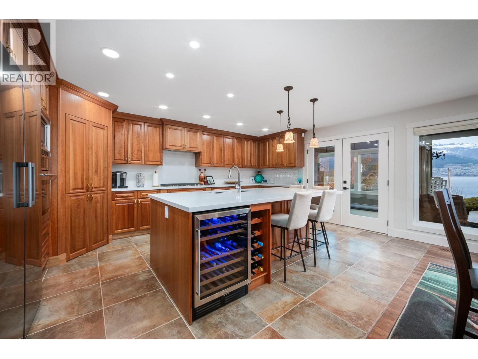 955 Gable Road, Lake Country, British Columbia  V4V 1C3 - Photo 8 - 10391377