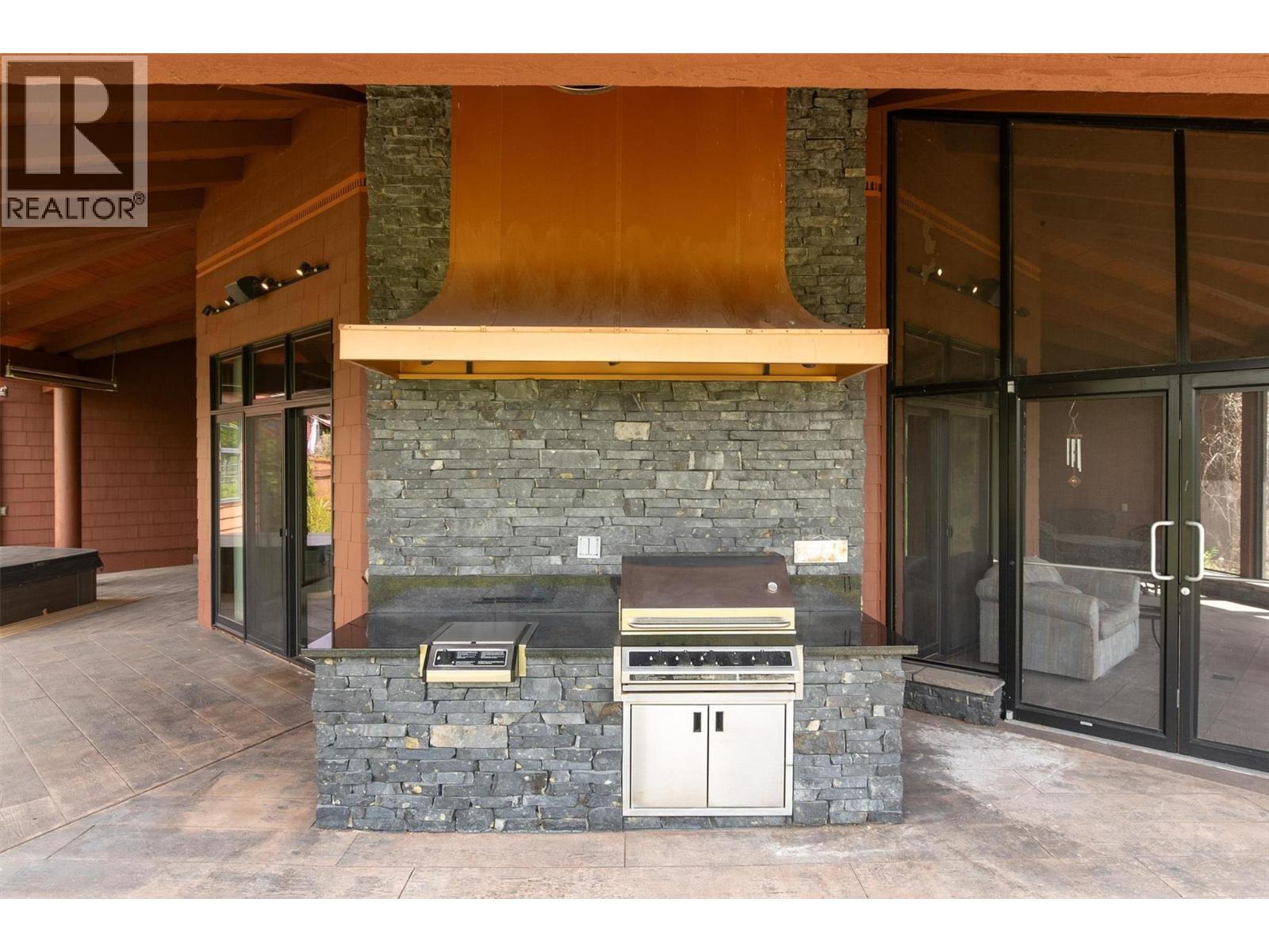 1306 Huckleberry Road, Kelowna, British Columbia  V1P 1M5 - Photo 45 - 10391251