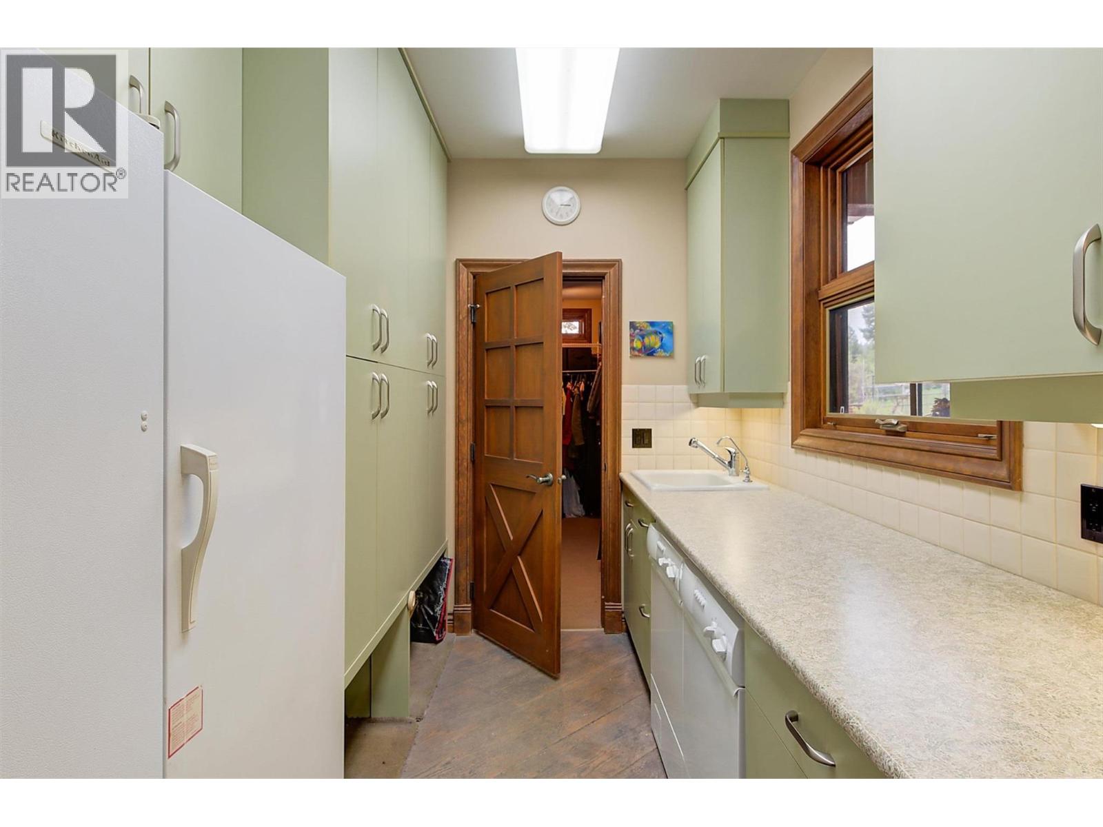 1306 Huckleberry Road, Kelowna, British Columbia  V1P 1M5 - Photo 52 - 10391251
