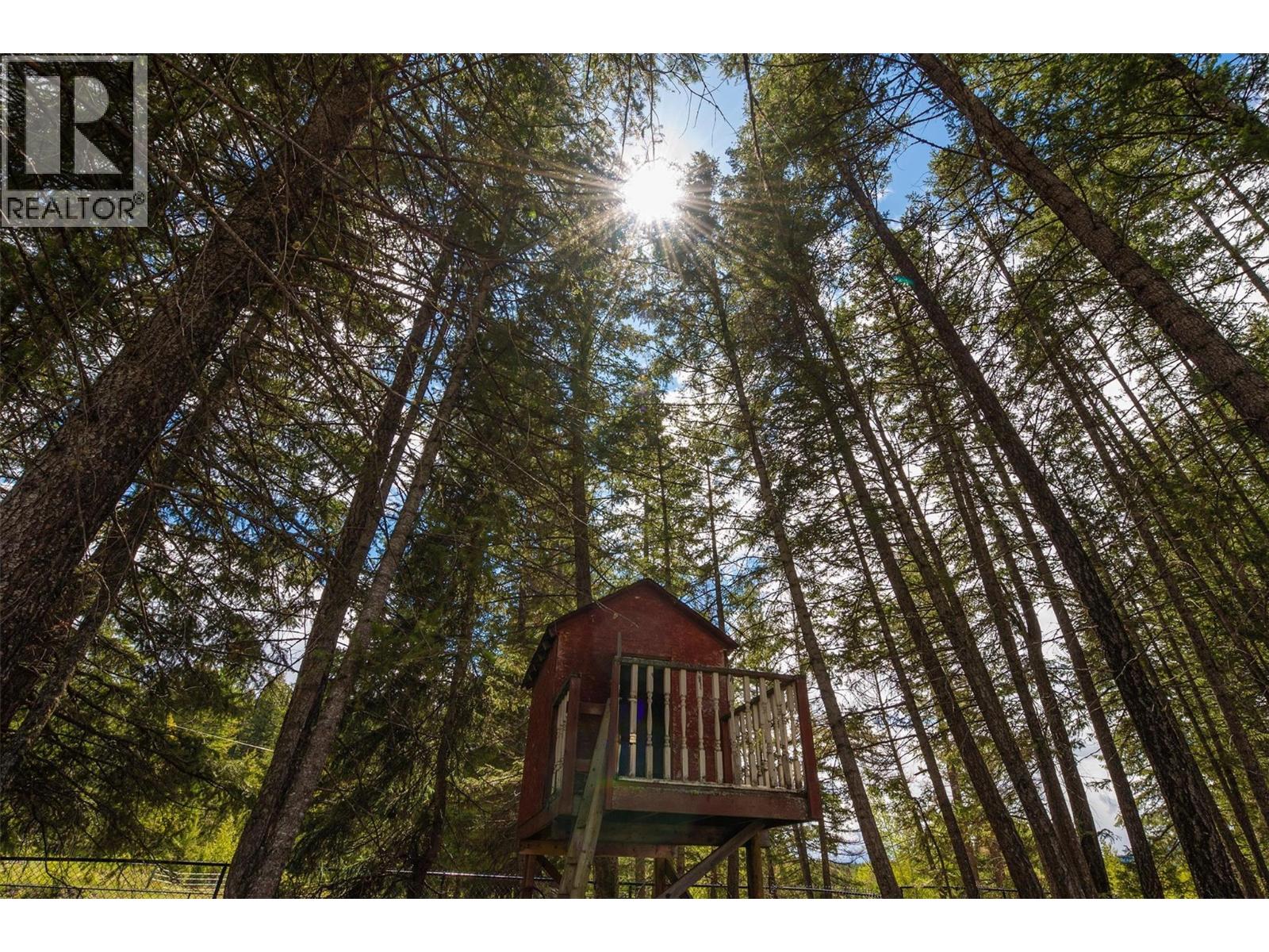 1306 Huckleberry Road, Kelowna, British Columbia  V1P 1M5 - Photo 6 - 10391251
