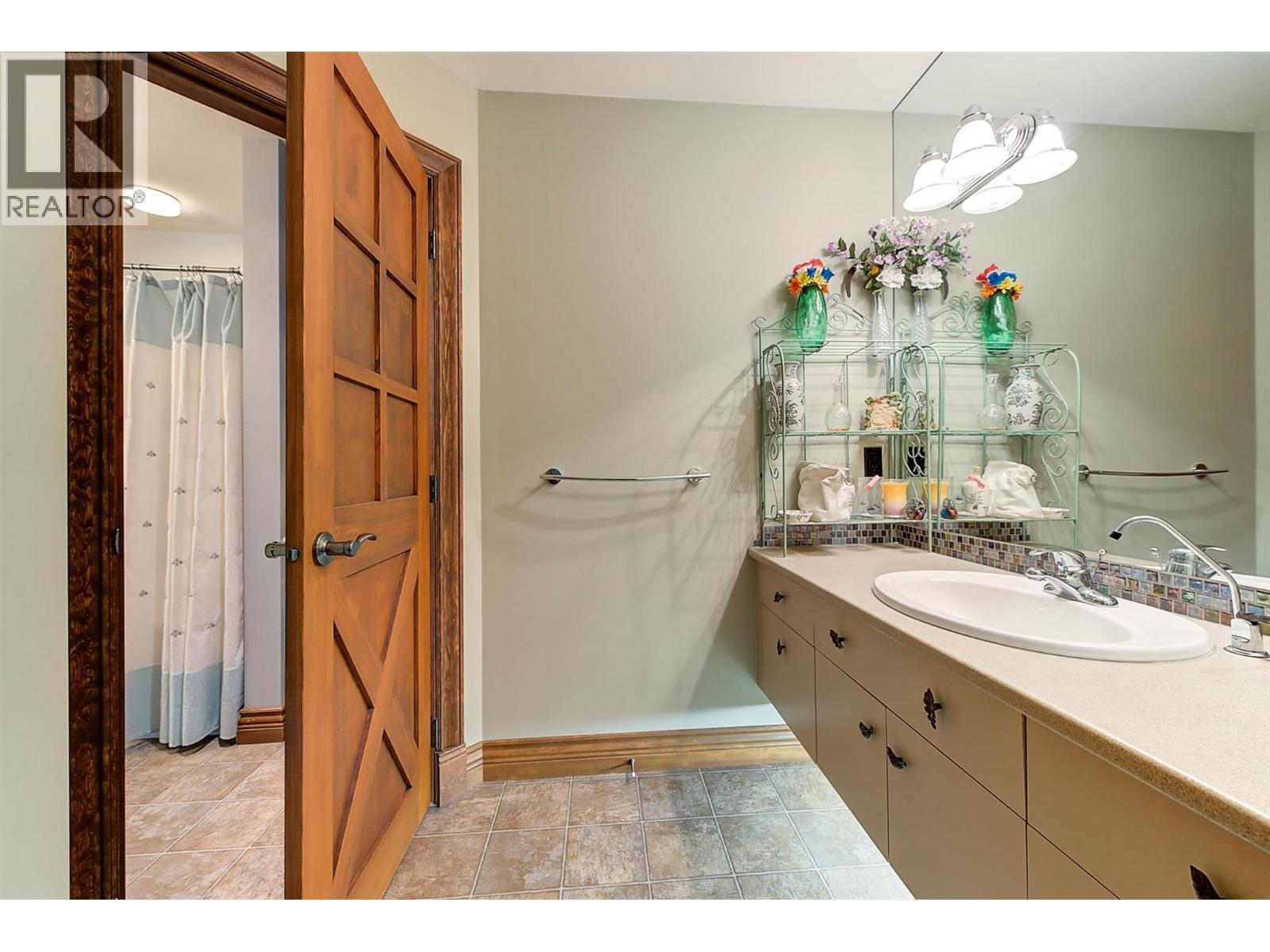 1306 Huckleberry Road, Kelowna, British Columbia  V1P 1M5 - Photo 65 - 10391251