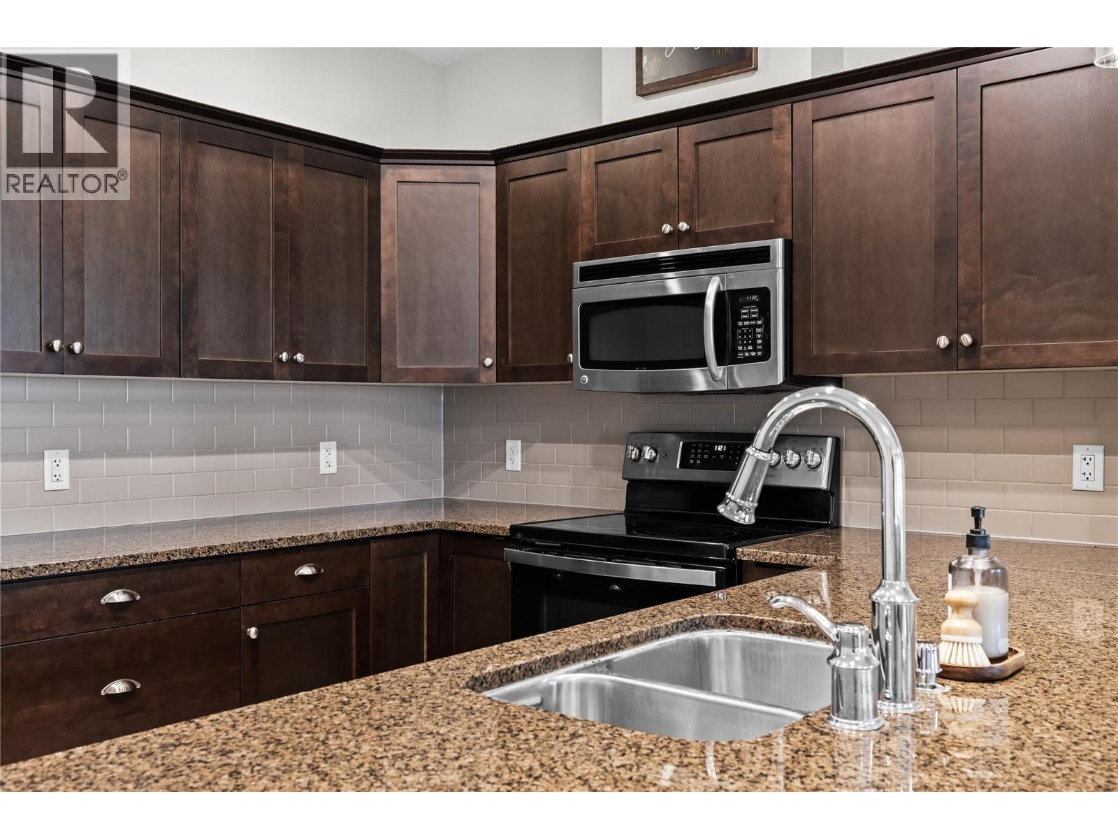 2210 Upper Sundance Drive Unit# 1112, West Kelowna, British Columbia  V4T 3E9 - Photo 6 - 10390858