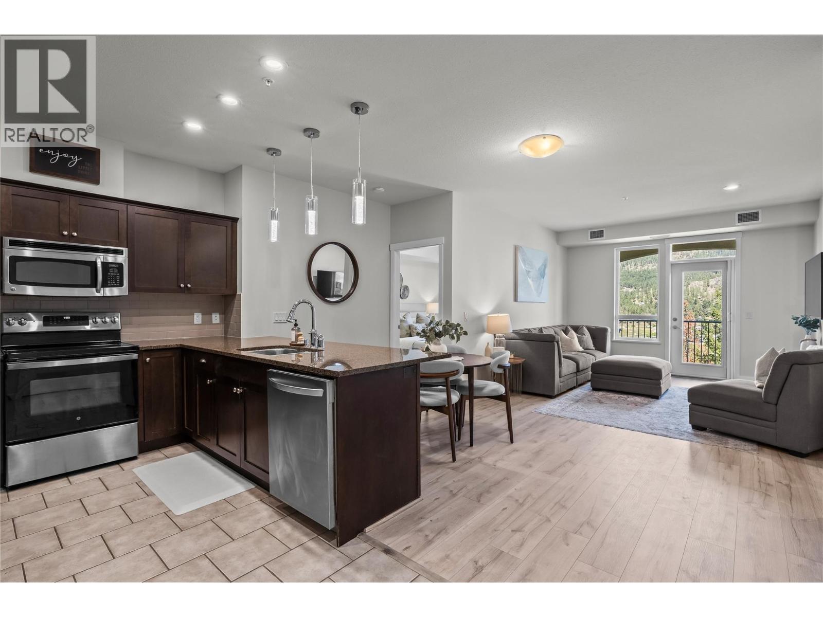 2210 Upper Sundance Drive Unit# 1112, West Kelowna, British Columbia  V4T 3E9 - Photo 8 - 10390858