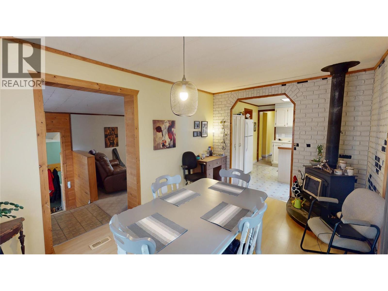 4746 Burns Avenue, Canal Flats, British Columbia  V0B 1B0 - Photo 12 - 10391510