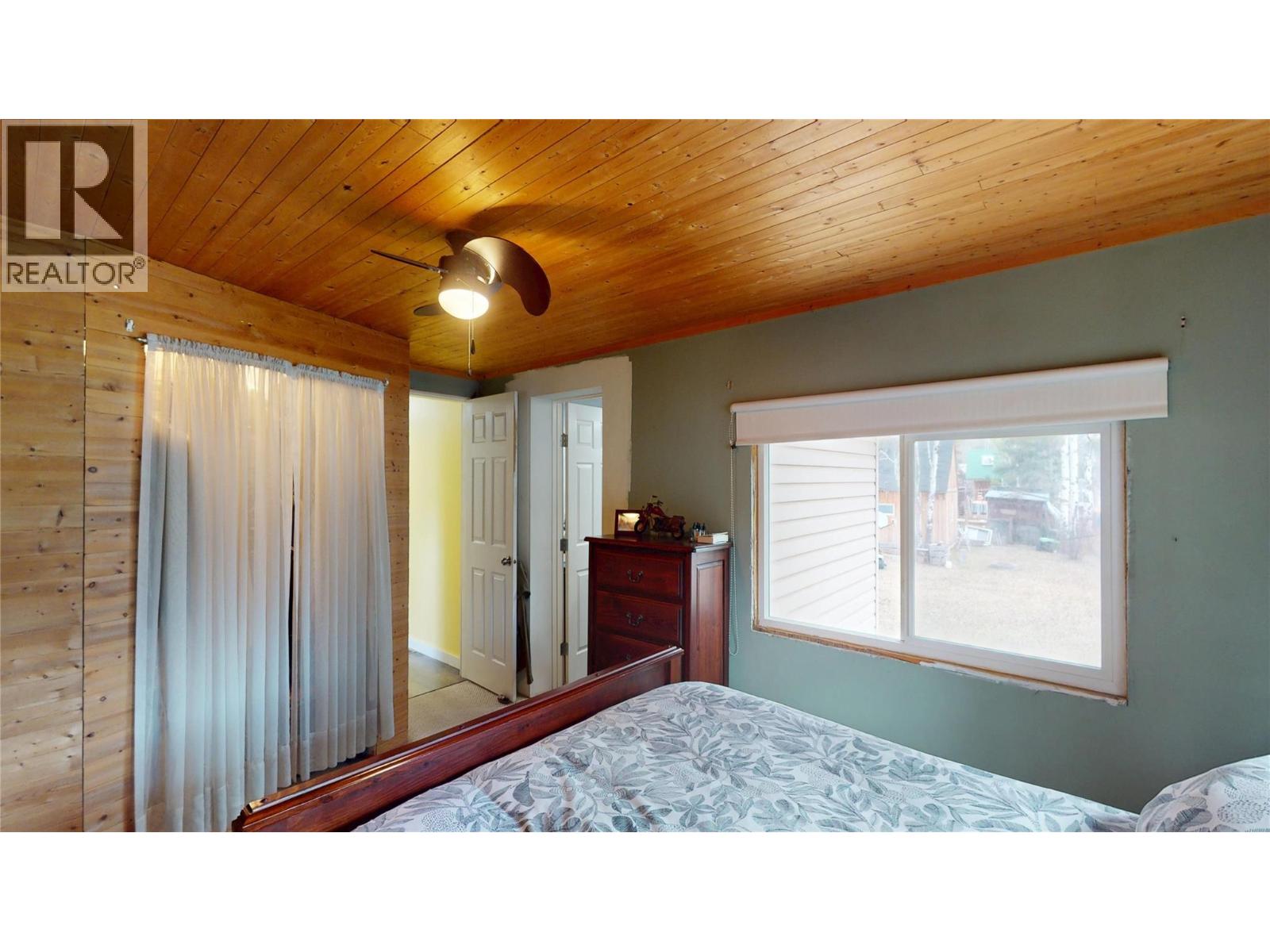 4746 Burns Avenue, Canal Flats, British Columbia  V0B 1B0 - Photo 14 - 10391510