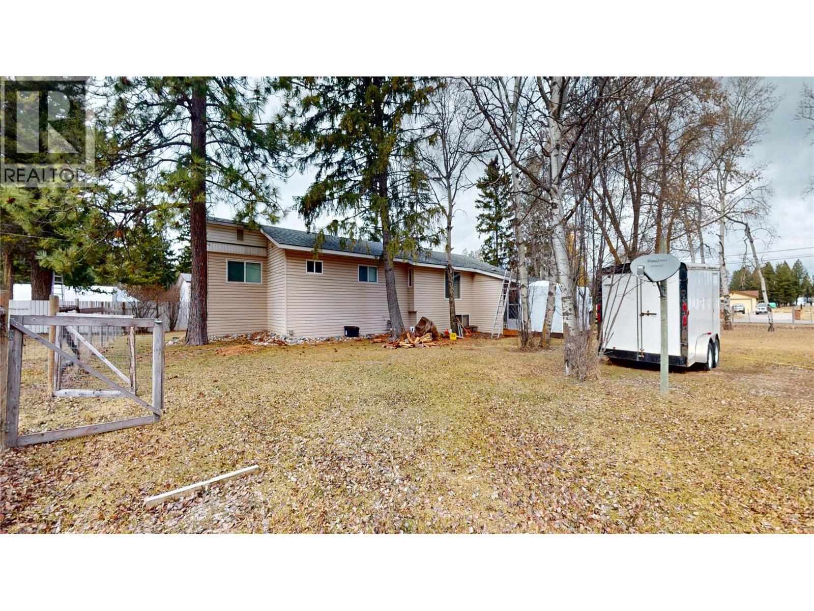 4746 Burns Avenue, Canal Flats, British Columbia  V0B 1B0 - Photo 27 - 10391510
