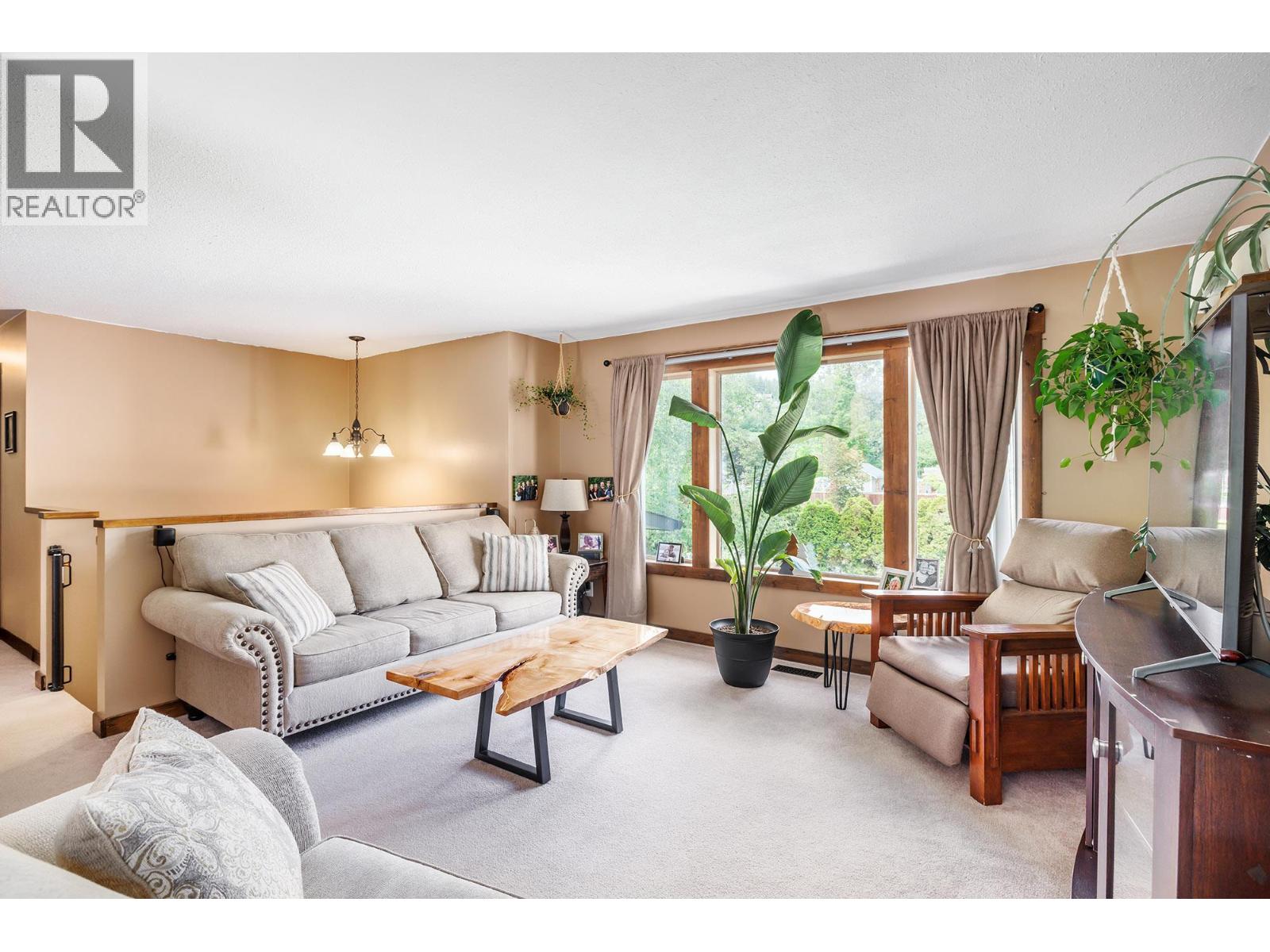3321 Gates Road, West Kelowna, British Columbia  V4T 1B1 - Photo 2 - 10391473