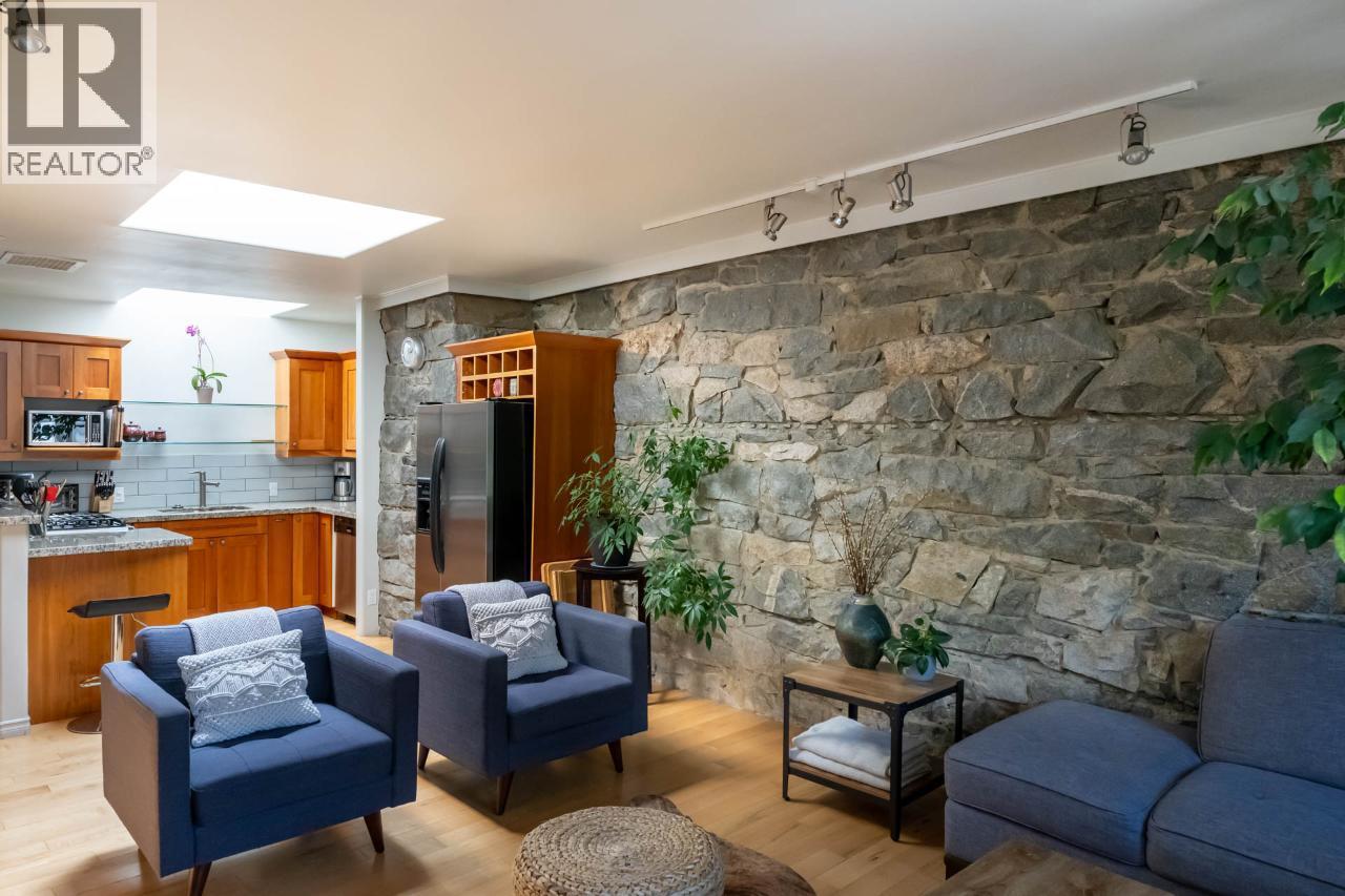 378 Baker Street, Nelson, British Columbia  V1L 4H6 - Photo 91 - 10391223