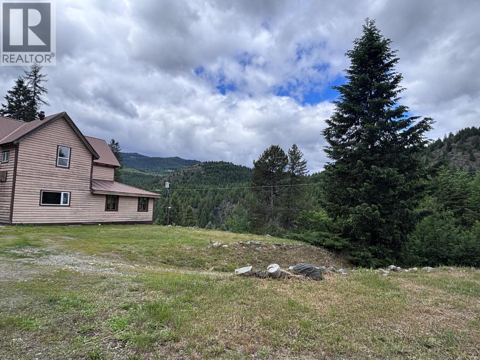 456 Long Lake Avenue, Greenwood, British Columbia  V0H 1J0 - Photo 2 - 10391427