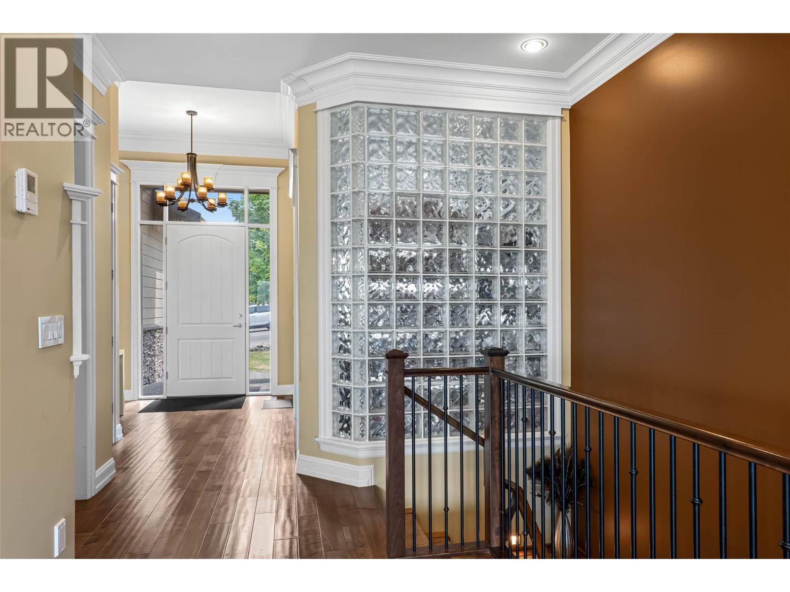842 Guerin Creek Way, Kamloops, British Columbia  V2C 0A6 - Photo 3 - 10391529