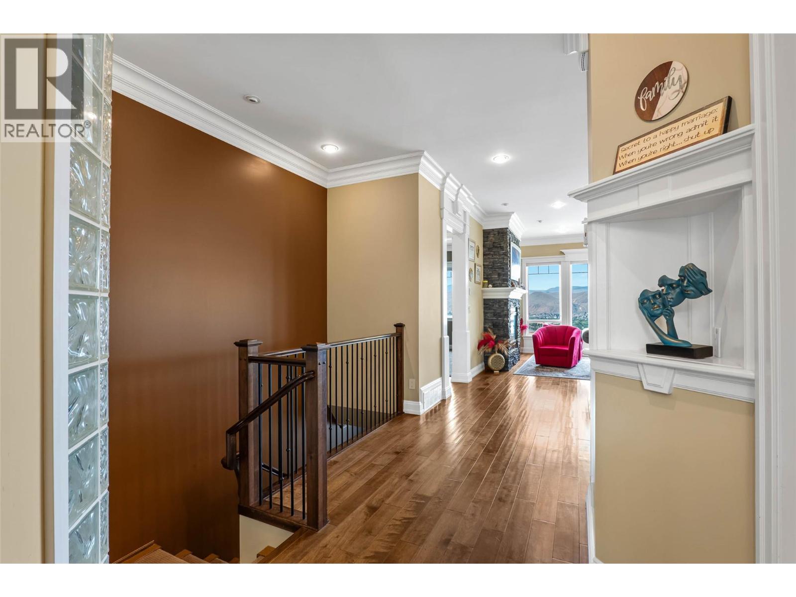 842 Guerin Creek Way, Kamloops, British Columbia  V2C 0A6 - Photo 4 - 10391529