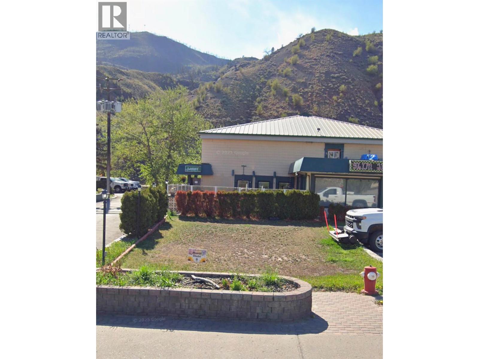987 Trans Canada Highway, Cache Creek, British Columbia  V0K 1H0 - Photo 1 - 10391540