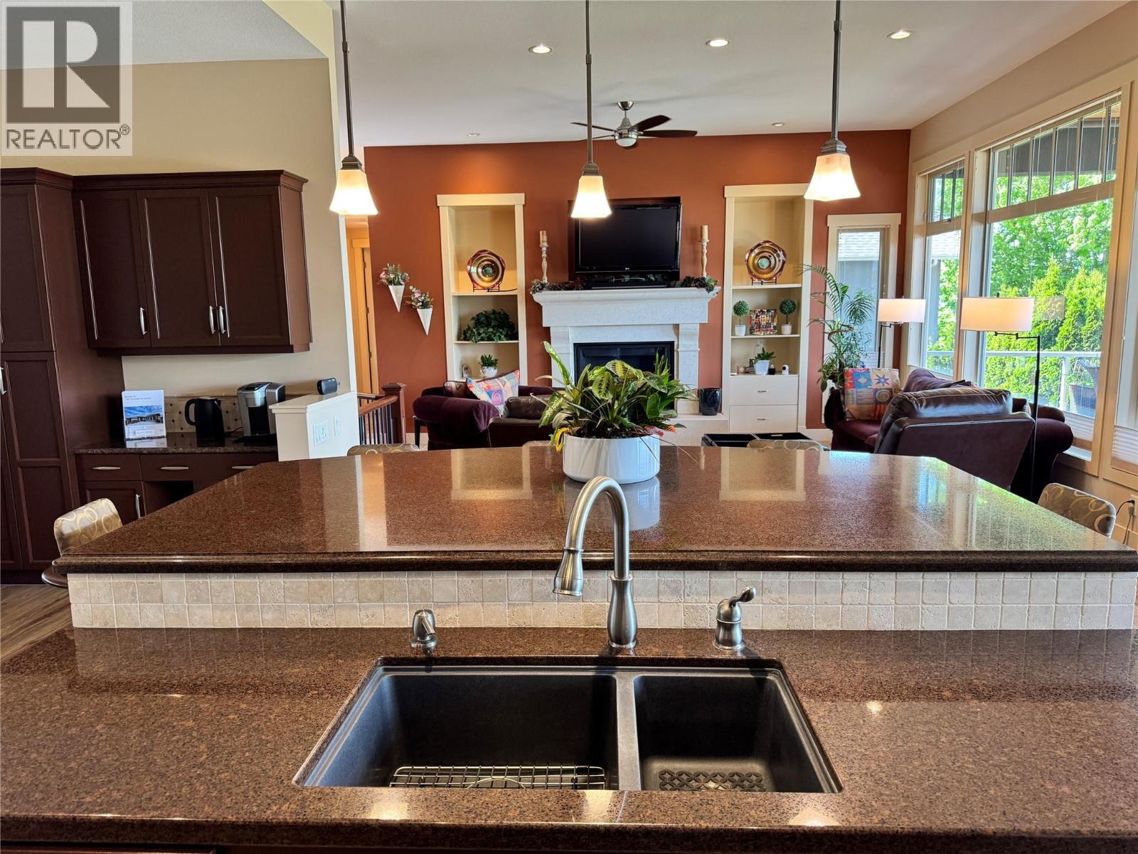 742 Crozier Avenue, Kelowna, British Columbia  V1W 5H4 - Photo 15 - 10391421