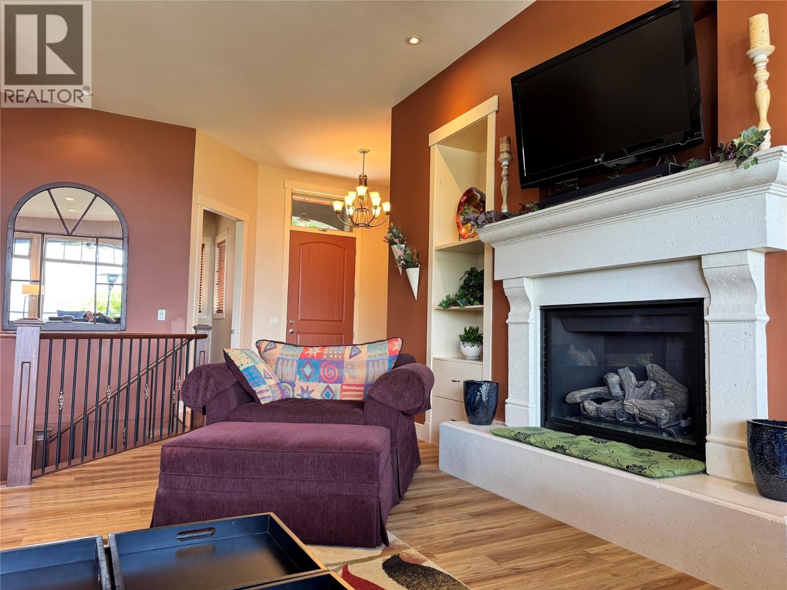 742 Crozier Avenue, Kelowna, British Columbia  V1W 5H4 - Photo 6 - 10391421