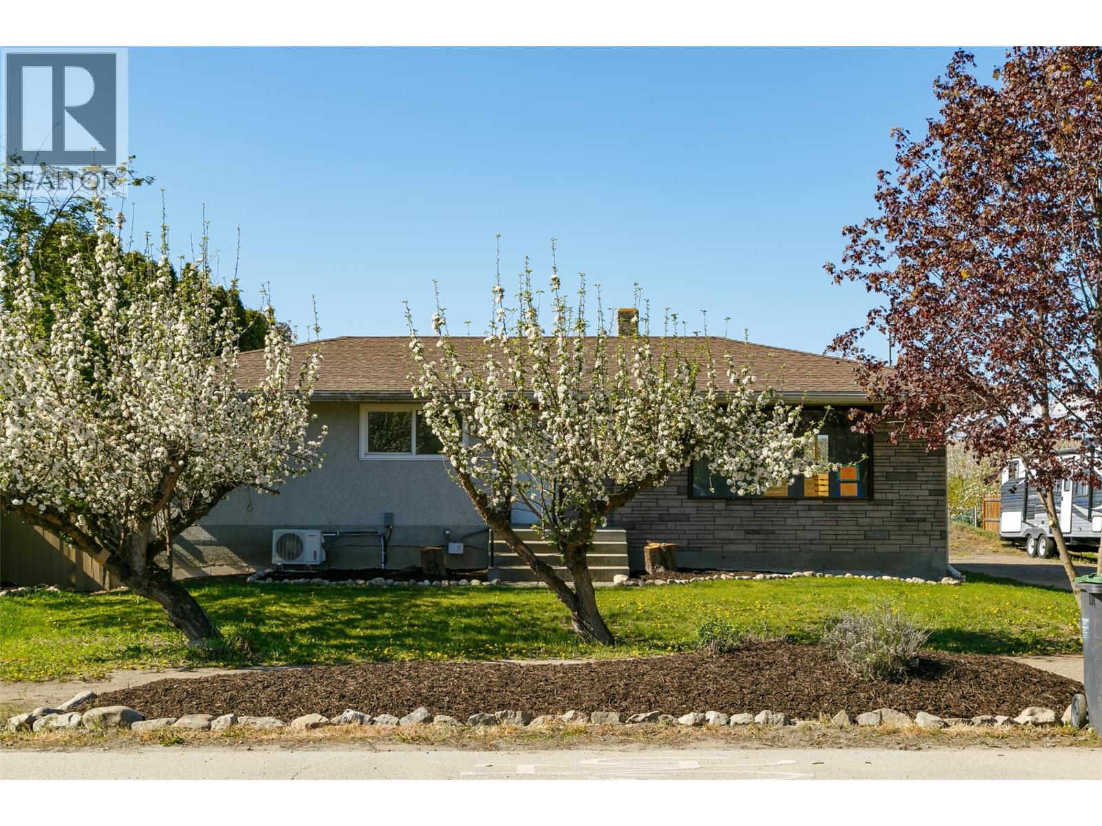 2451 Sexsmith Road, Kelowna, British Columbia  V1V 2E9 - Photo 1 - 10391118