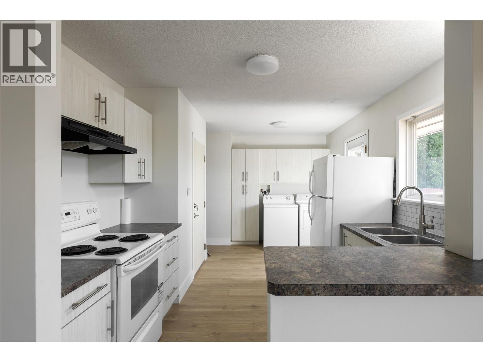2451 Sexsmith Road, Kelowna, British Columbia  V1V 2E9 - Photo 23 - 10391118