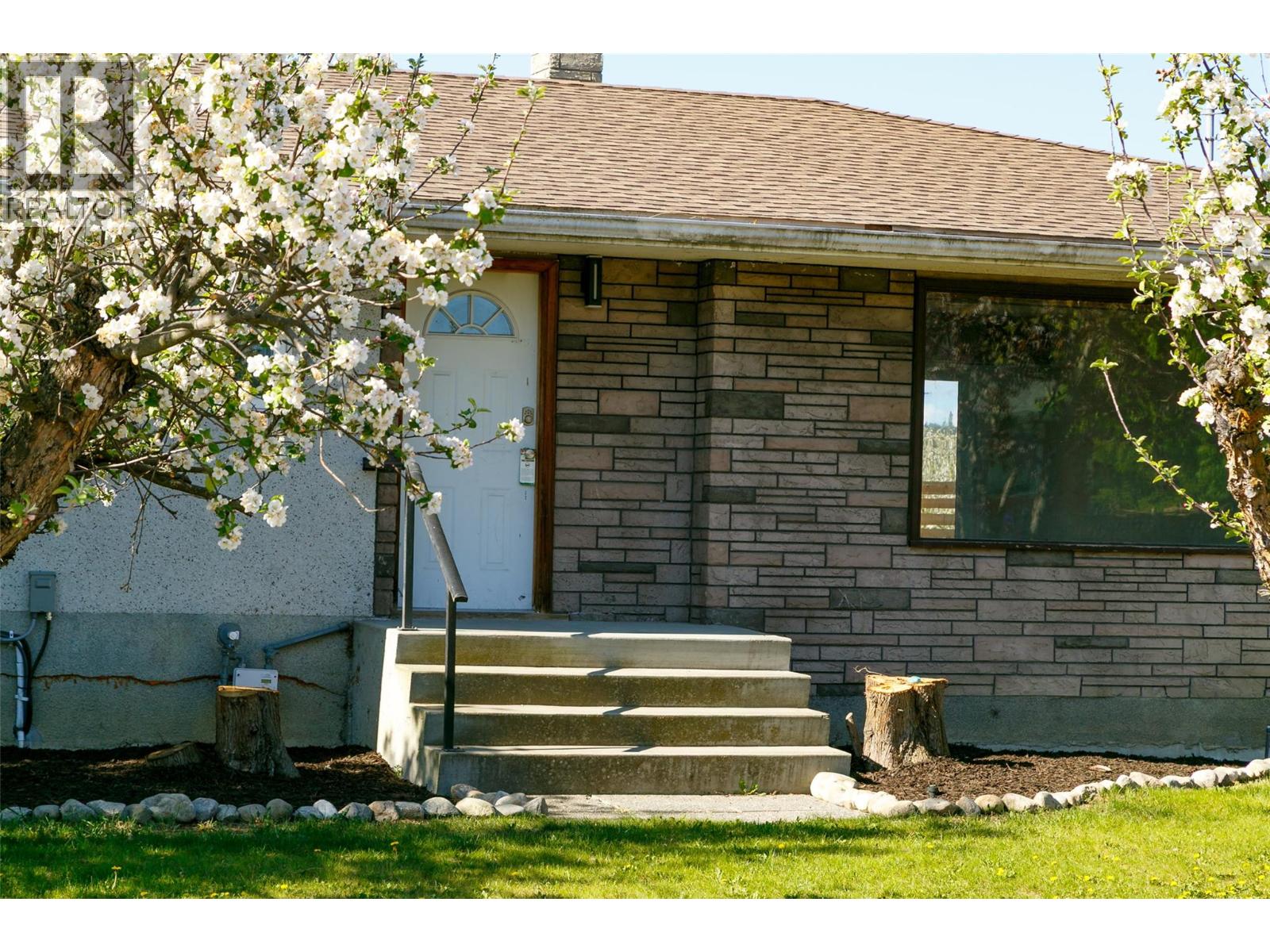 2451 Sexsmith Road, Kelowna, British Columbia  V1V 2E9 - Photo 5 - 10391118