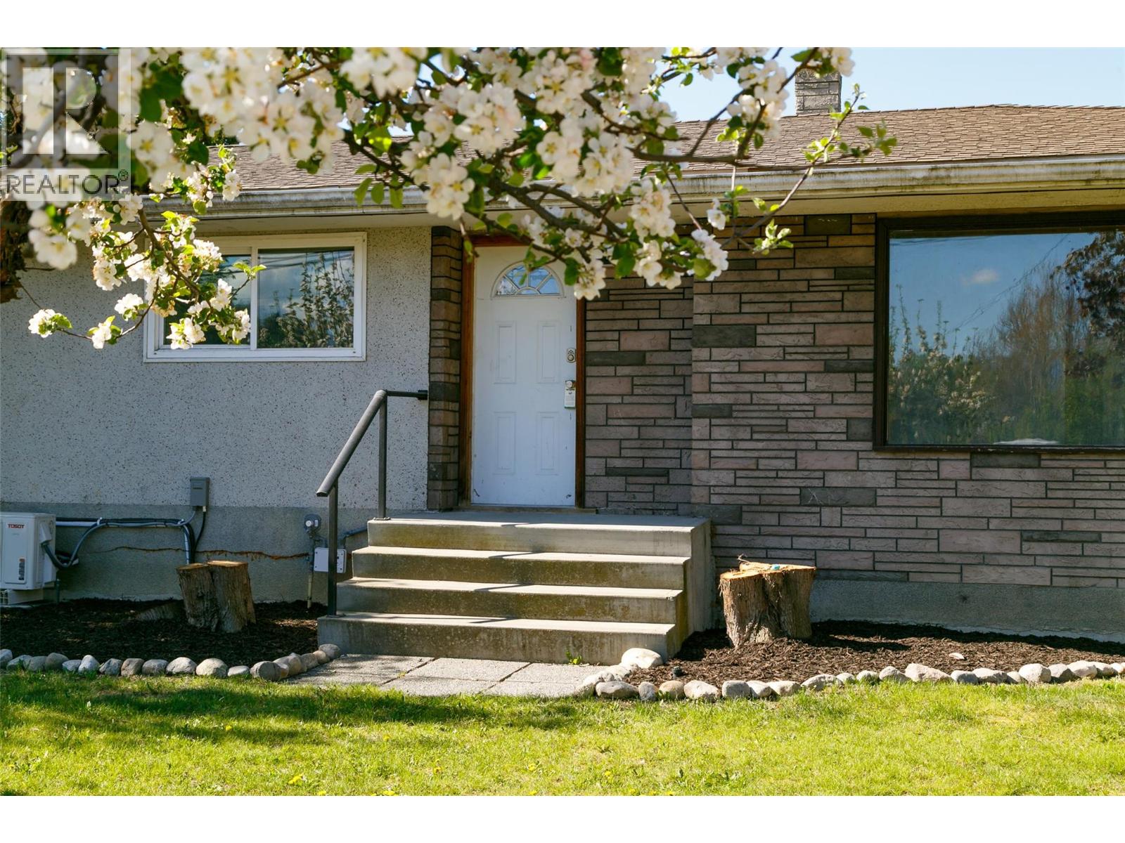2451 Sexsmith Road, Kelowna, British Columbia  V1V 2E9 - Photo 7 - 10391118