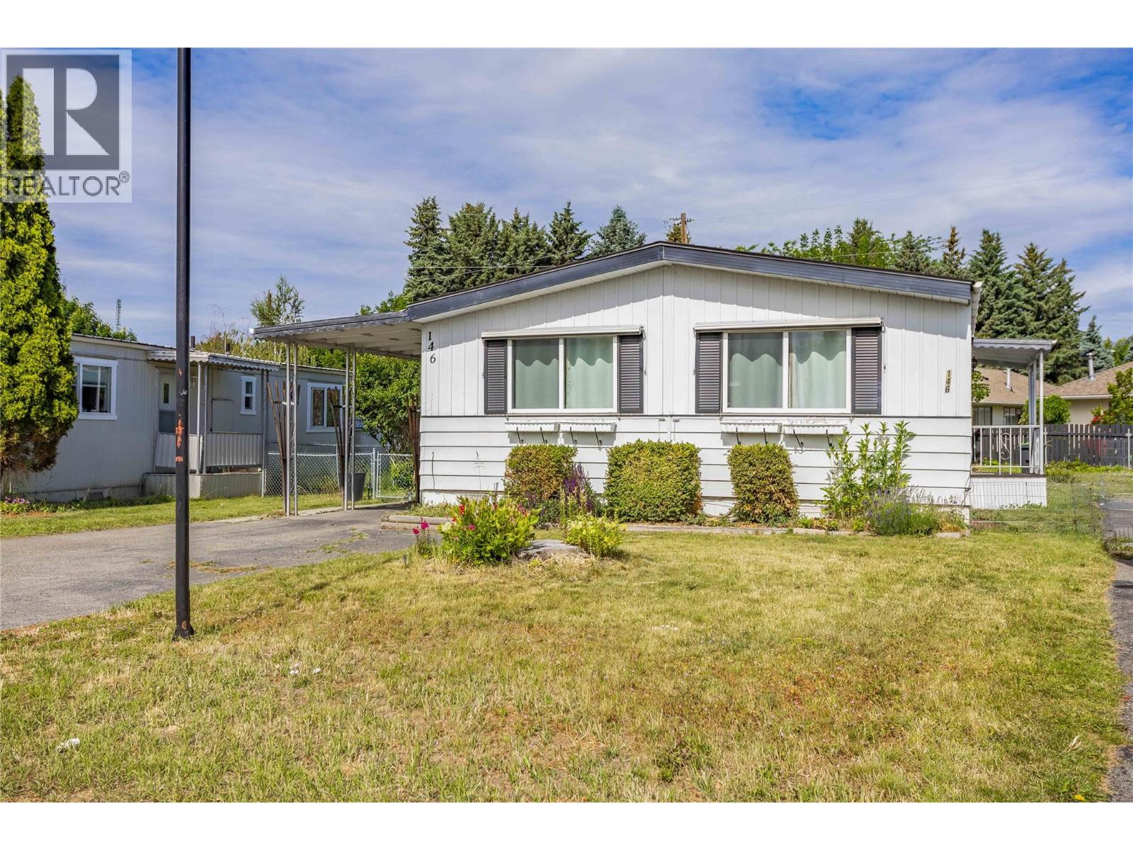 3745 Lakeshore Road Unit# 146, Kelowna, British Columbia  V1W 3K4 - Photo 1 - 10390864