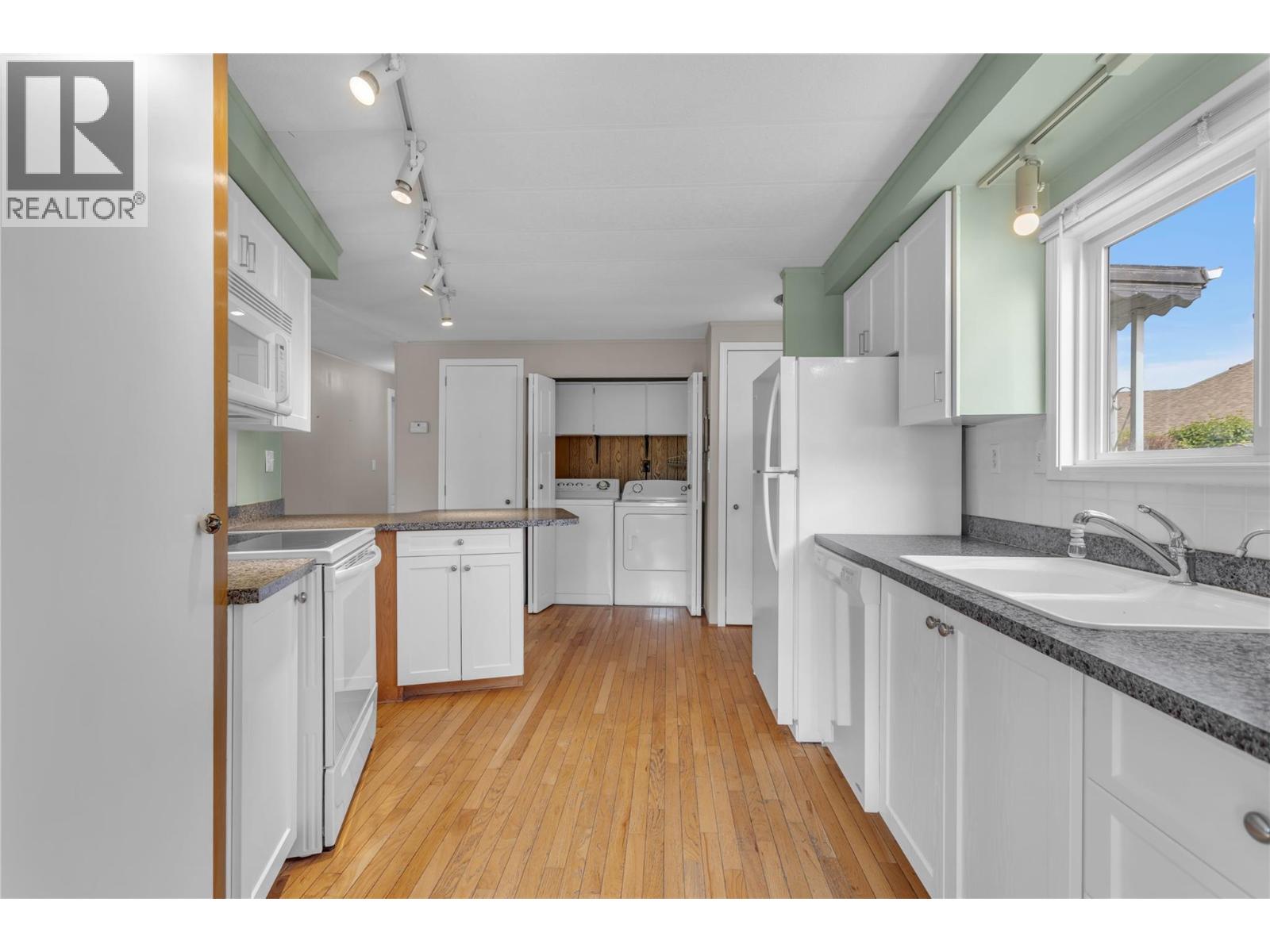 3745 Lakeshore Road Unit# 146, Kelowna, British Columbia  V1W 3K4 - Photo 10 - 10390864