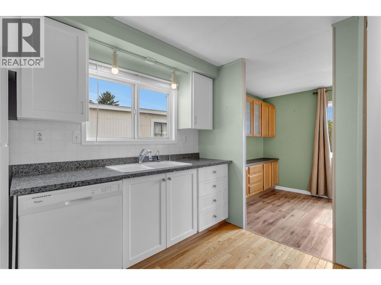 3745 Lakeshore Road Unit# 146, Kelowna, British Columbia  V1W 3K4 - Photo 12 - 10390864