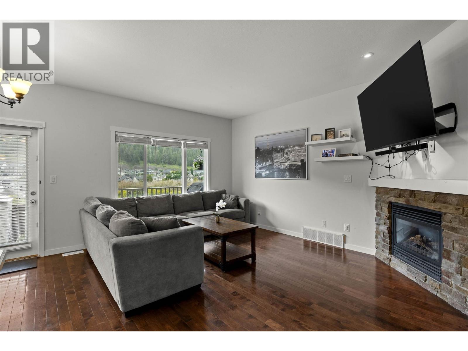 1808 Foxtail Drive, Kamloops, British Columbia  V1S 0A4 - Photo 9 - 10391424