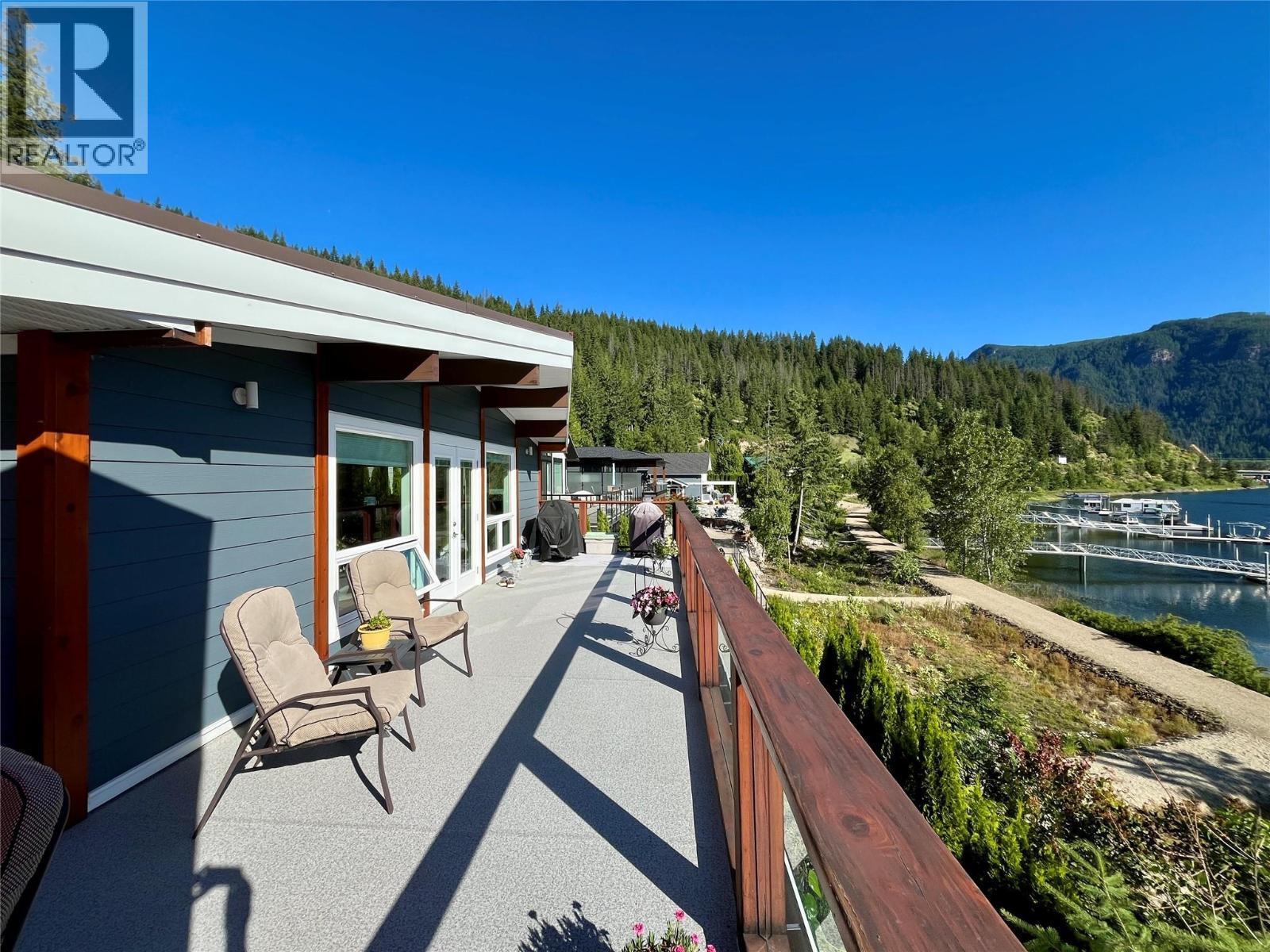 417 Old Spallumcheen Road, Sicamous, British Columbia  V0E 2V3 - Photo 12 - 10390438