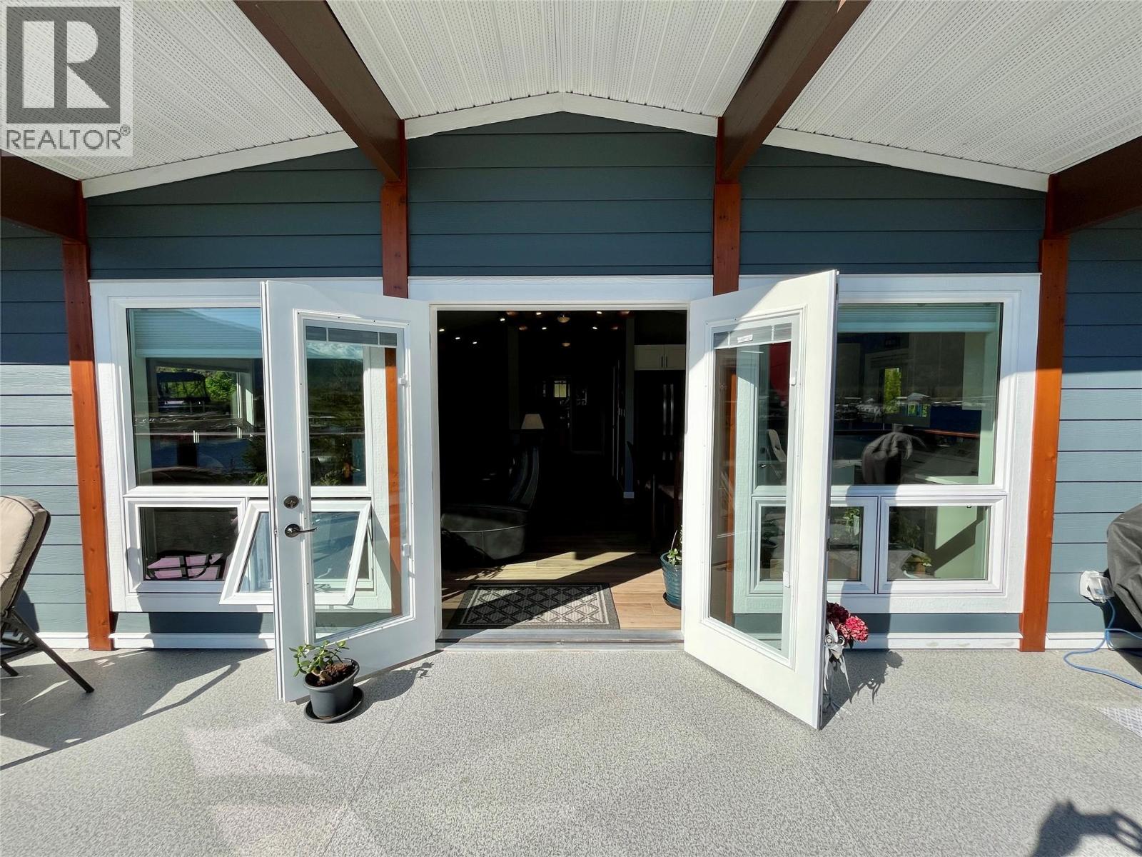 417 Old Spallumcheen Road, Sicamous, British Columbia  V0E 2V3 - Photo 16 - 10390438