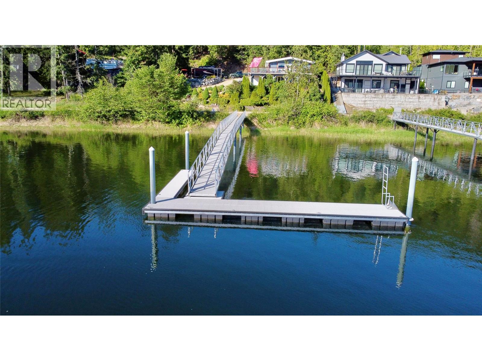 417 Old Spallumcheen Road, Sicamous, British Columbia  V0E 2V3 - Photo 3 - 10390438